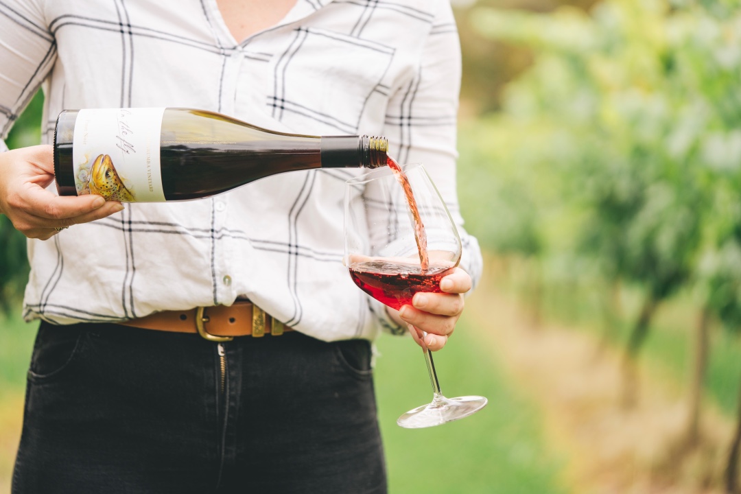 1MtTumbarumbaVineyard Savannah Estate Pour